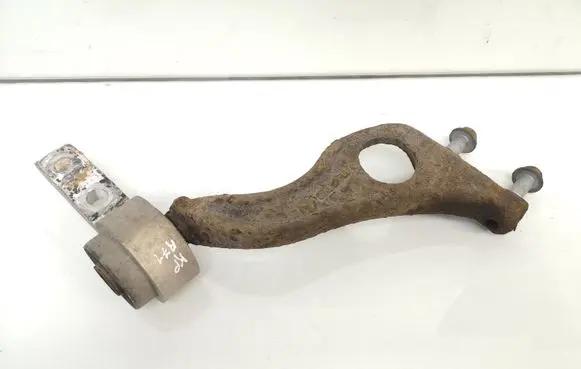 Mazda 6 Front lower control arm/wishbone AV93125 AM12