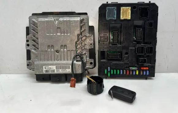 Peugeot 308 Engine ECU kit and lock set 9676760880 S180123001
