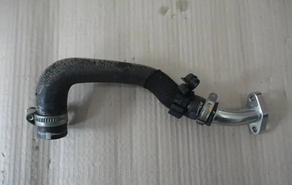 Mitsubishi Canter Turbo turbocharger oiling pipe/hose