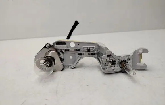Alfa Romeo Giulietta Tail light bulb cover holder 
