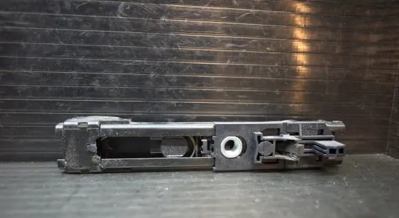 Volkswagen Golf V Seat belt adjustment rail 1T0857819