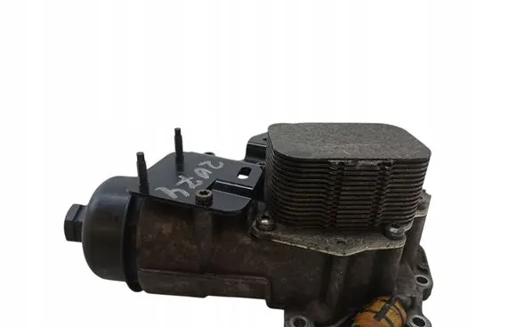 Ford Transit Courier Oil filter mounting bracket