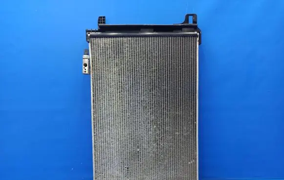 Mercedes-Benz E C207 W207 A/C cooling radiator (condenser) A2045000554