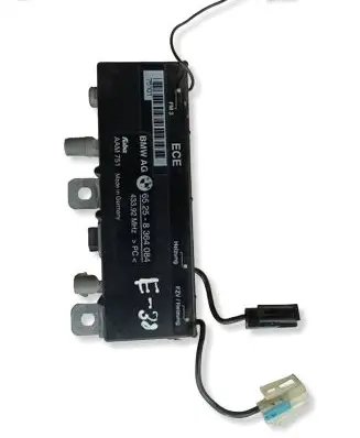 BMW 7 E38 Aerial antenna amplifier 65258364084