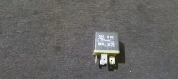 Volkswagen Polo III 6N 6N2 6NF Other relay 141951253B