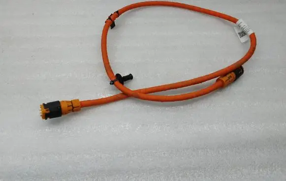 Lynk u0026 co 02 Electric car charging cable 8889626067 40014915008L 26D107401