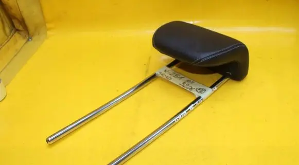 Mercedes-Benz R W251 Rear seat headrest 