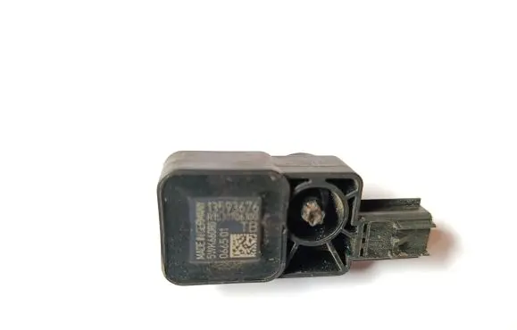 Opel Insignia A Airbag deployment crash/impact sensor 13593676