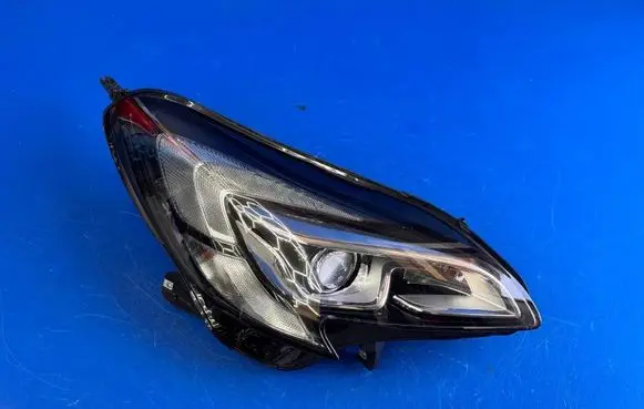 Opel Corsa E Headlight/headlamp 39068628 1EF01183010 496664449