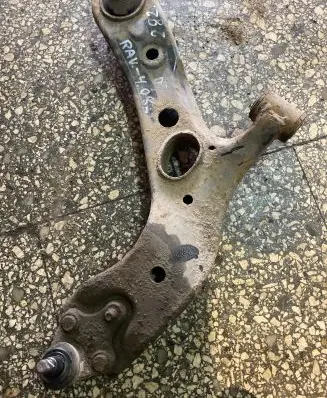 Toyota RAV 4 (XA30) Front lower control arm/wishbone