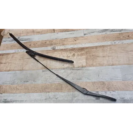 Opel Astra H Front wiper blade arm 13111219
