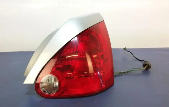 Nissan Maxima A34 Rear/tail lights