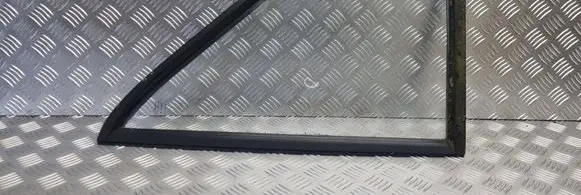 Ford Transit Front vent window/glass (coupe) 43R00004 DOT17M32AS2