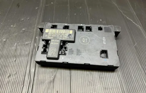 Mercedes-Benz SLK R171 Other control units/modules 1718205226 00404880
