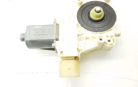 Ford S-MAX Front door window regulator motor 0130822287