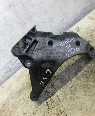 Volkswagen Touran II Engine mounting bracket 03l199207