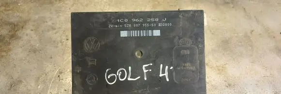 Volkswagen Golf IV Comfort/convenience module 1C0962258J
