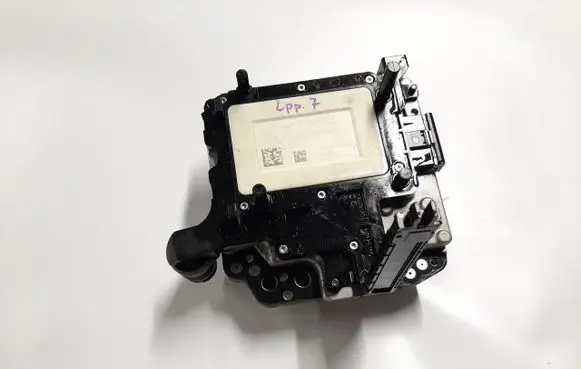 Volkswagen Tiguan Gearbox control unit/module 02E927770AS