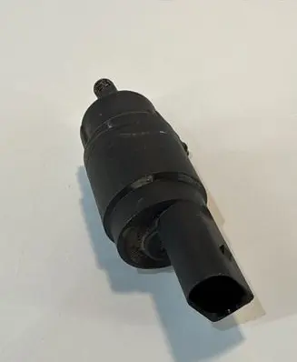BMW 7 F01 F02 F03 F04 Windscreen/windshield washer pump 7311440