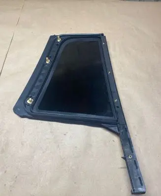 BMW 2 F46 Rear vent window glass 10702010 0OT382M535AS2 E000137