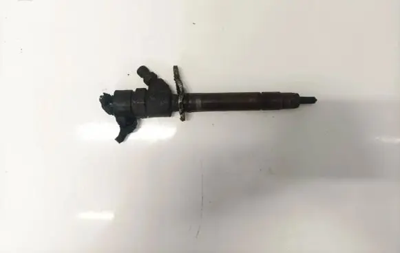 Volvo XC90 Fuel injector