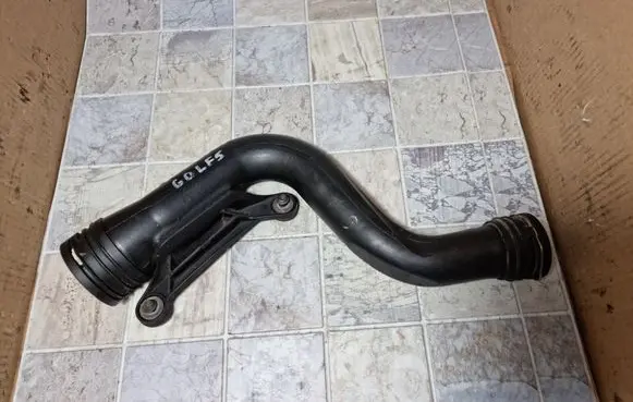 Volkswagen Golf V Intercooler hose/pipe 1K0145762CK