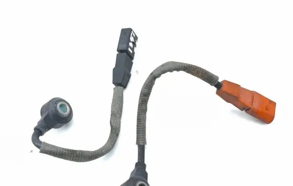 Bentley Flying Spur Detonation knock sensor 07C905377AC 07C905377AB