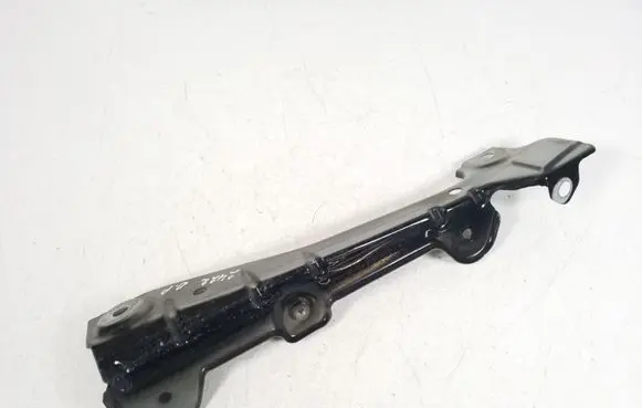 Mercedes-Benz GL X164 Fender mounting bracket A1648800214