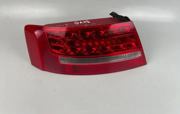 Audi A5 8T 8F Rear/tail lights 8T0945095E