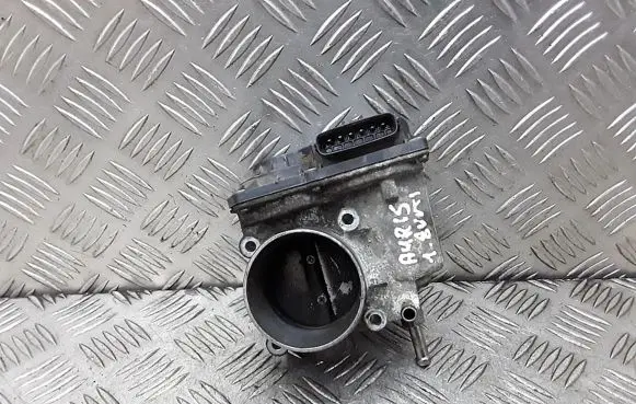 Toyota Auris 150 Throttle valve 220300T050