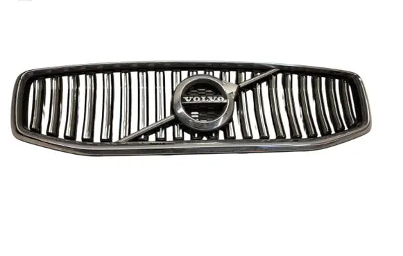 Volvo V60 Front bumper upper radiator grill 32132215 32132225