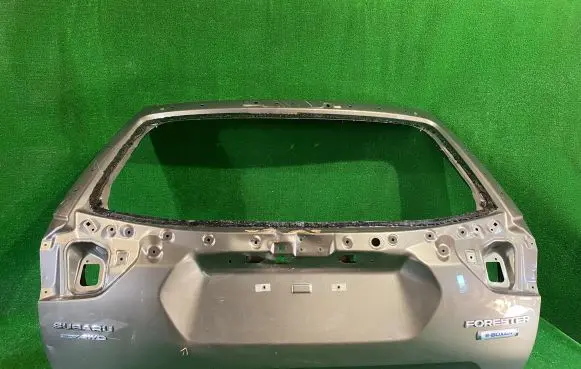 Subaru Forester SK Tailgate/trunk/boot lid 