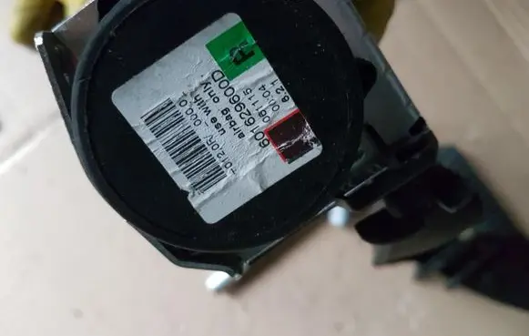 BMW 5 E60 E61 Front seatbelt