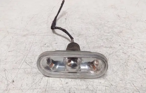 Seat Leon (1P) Front fender indicator light 2K0949117