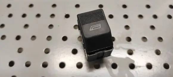 Audi A4 S4 B5 8D Electric window control switch 4DO95985501C