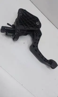 Volkswagen PASSAT B6 Clutch pedal 3C0721399