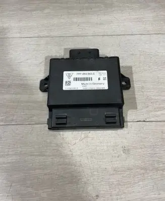 Porsche Cayenne (92A) Voltage converter/converter module 7PP959663E CDG170315 111001912