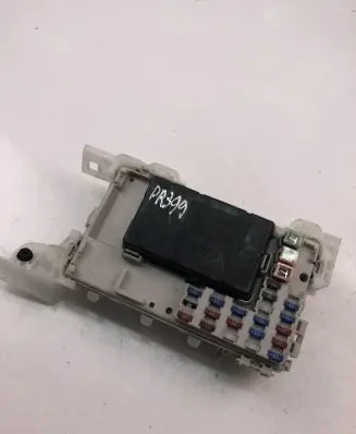 Toyota Corolla Verso E121 Fuse box set 8264102060