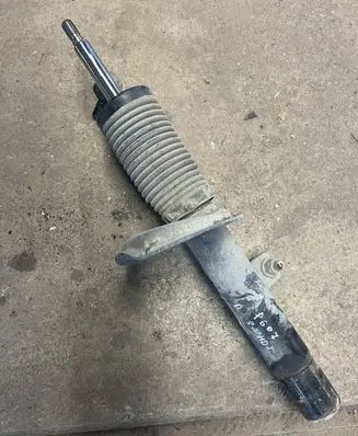 Peugeot 607 Front shock absorber/damper
