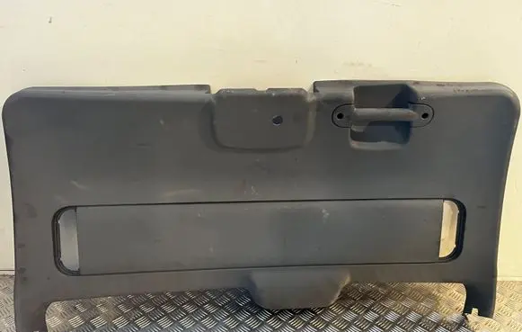 Chrysler Voyager Tailgate/boot cover trim set 04754923AA 0475923AB 8469C