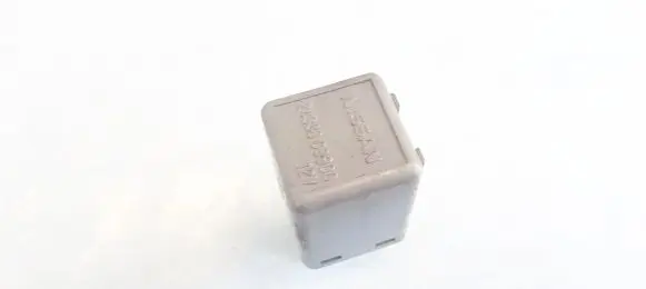 Nissan Primera Other relay 24330c9900