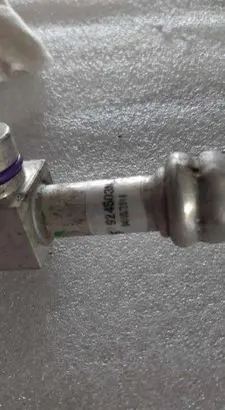 Nissan Leaf II (ZE1) Air conditioning (A/C) pipe/hose