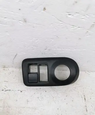 Citroen C4 Cactus Mirror switch trim 9801893777