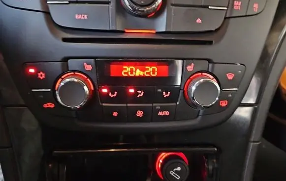 Opel Insignia A Climate control/heater control trim 13273102 IMPRK1525111
