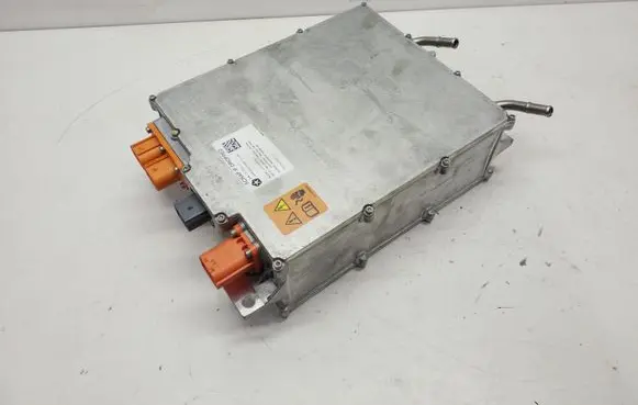 Chrysler Pacifica Hybrid / electric car battery 05185047AD DAP6600ABC 5185047AD