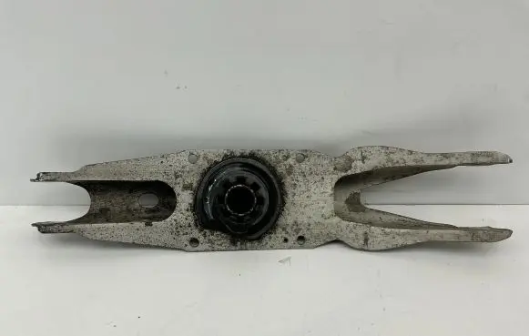 Mercedes-Benz A W176 Rear control arm A2463520202
