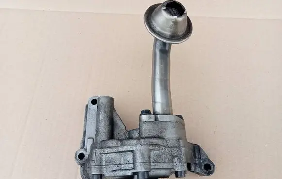 Seat Altea Oil pump 038115105C 300805 03209227