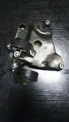 BMW 3 E46 A/C compressor mount bracket 7787319