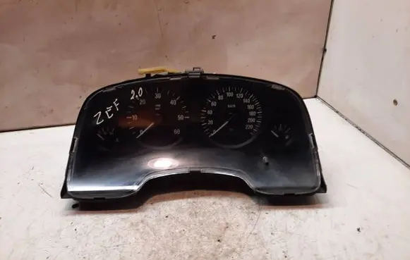 Opel Zafira A Speedometer (instrument cluster) 24461749JB