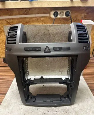 Opel Zafira B Center console 13100116 03758045